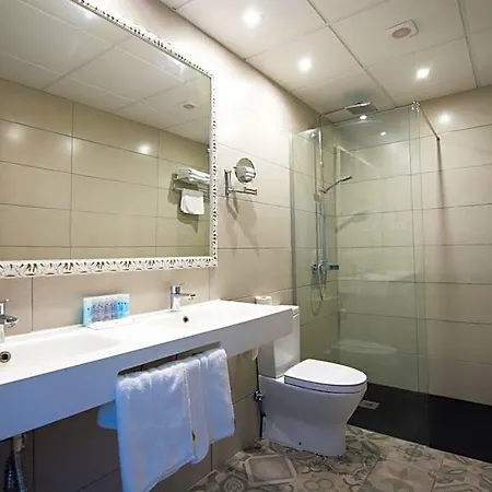 Sorra Daurada Splash 4* 말그라트데마르